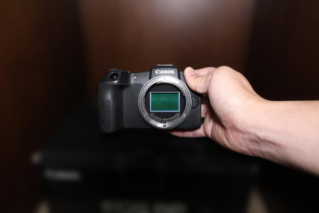 Canon EOS RP ミラーレス一眼カメラ