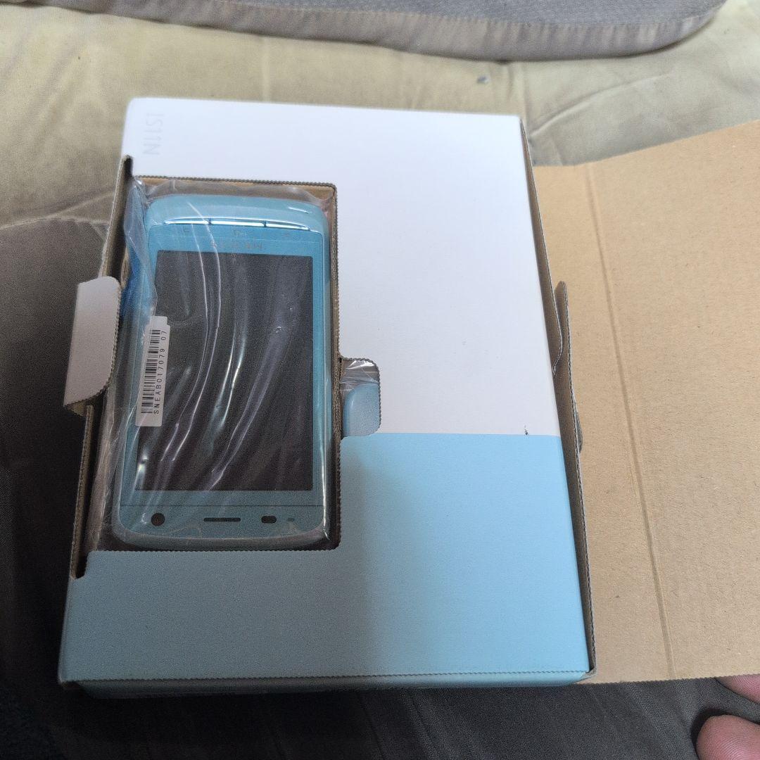 MEDIAS IS11N 水色 本体