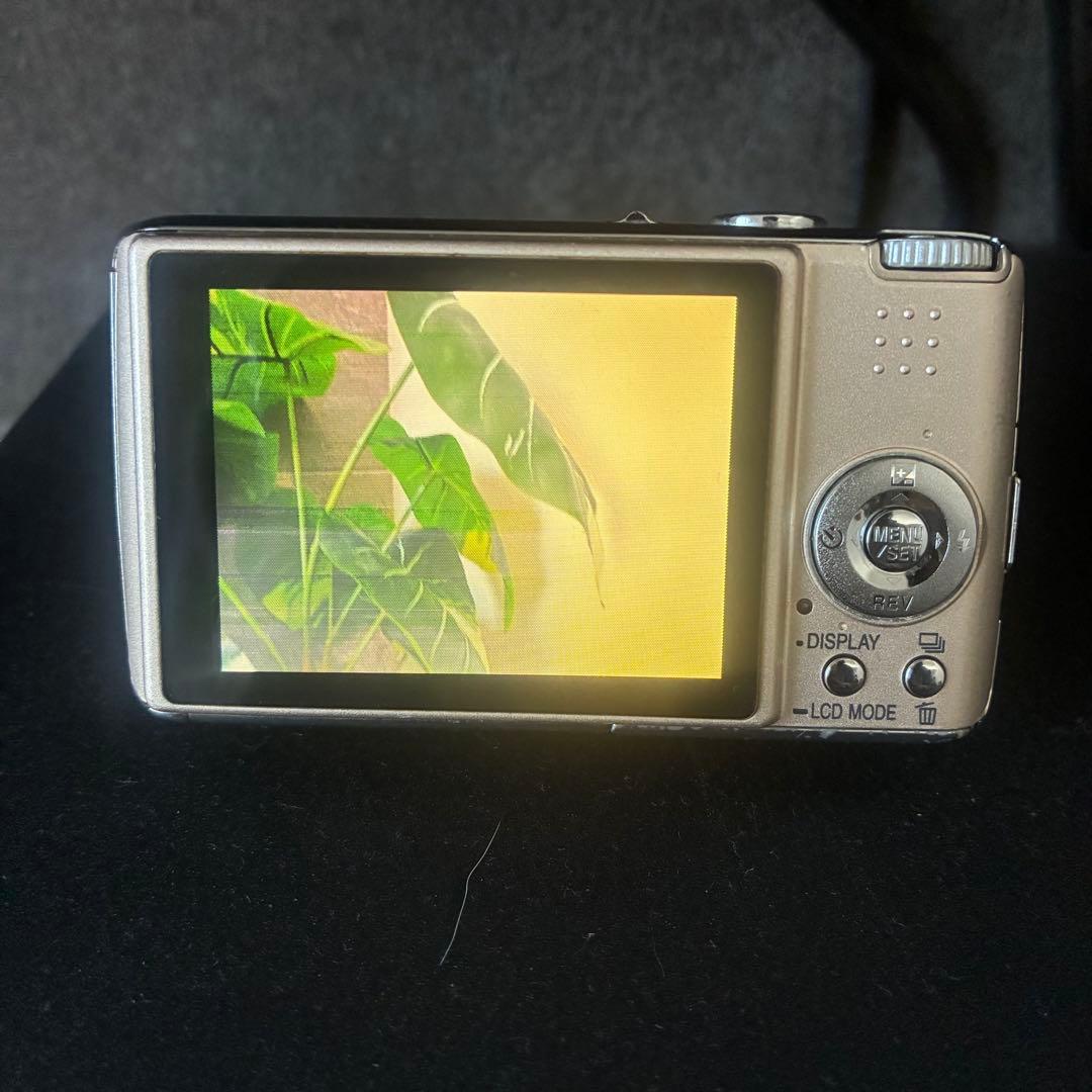 Panasonic DMC-FX07 シルバー コンパクトデジタルカメラ