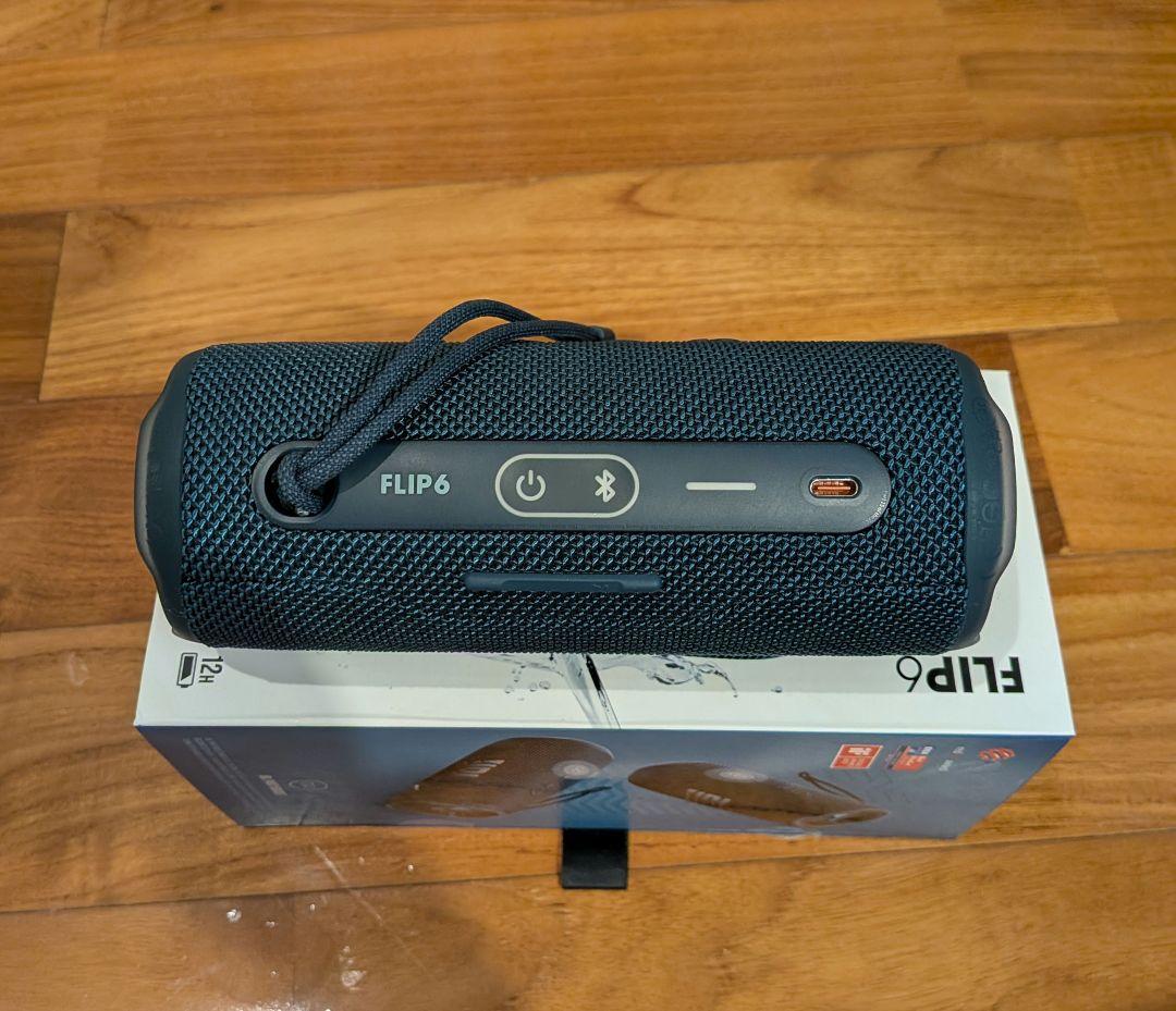 JBL FLIP 6 ワイヤレススピーカー 青色