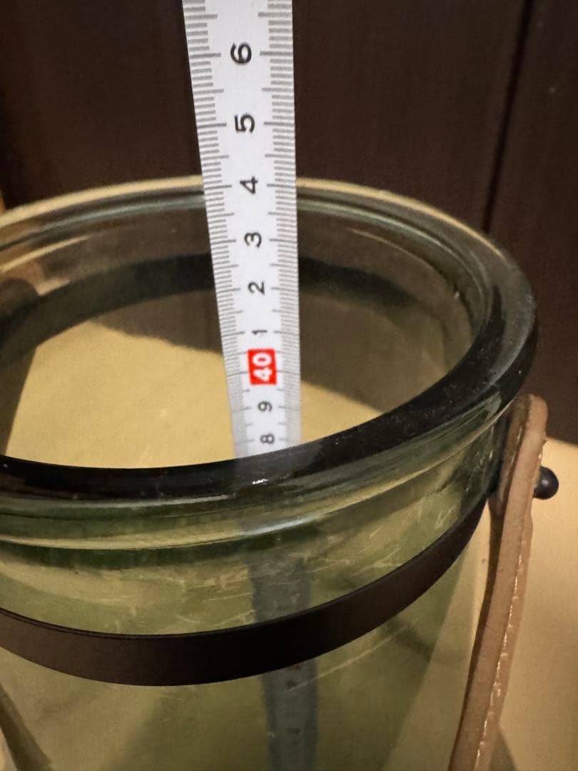 大型ガラス製花瓶 レザーストラップ付き