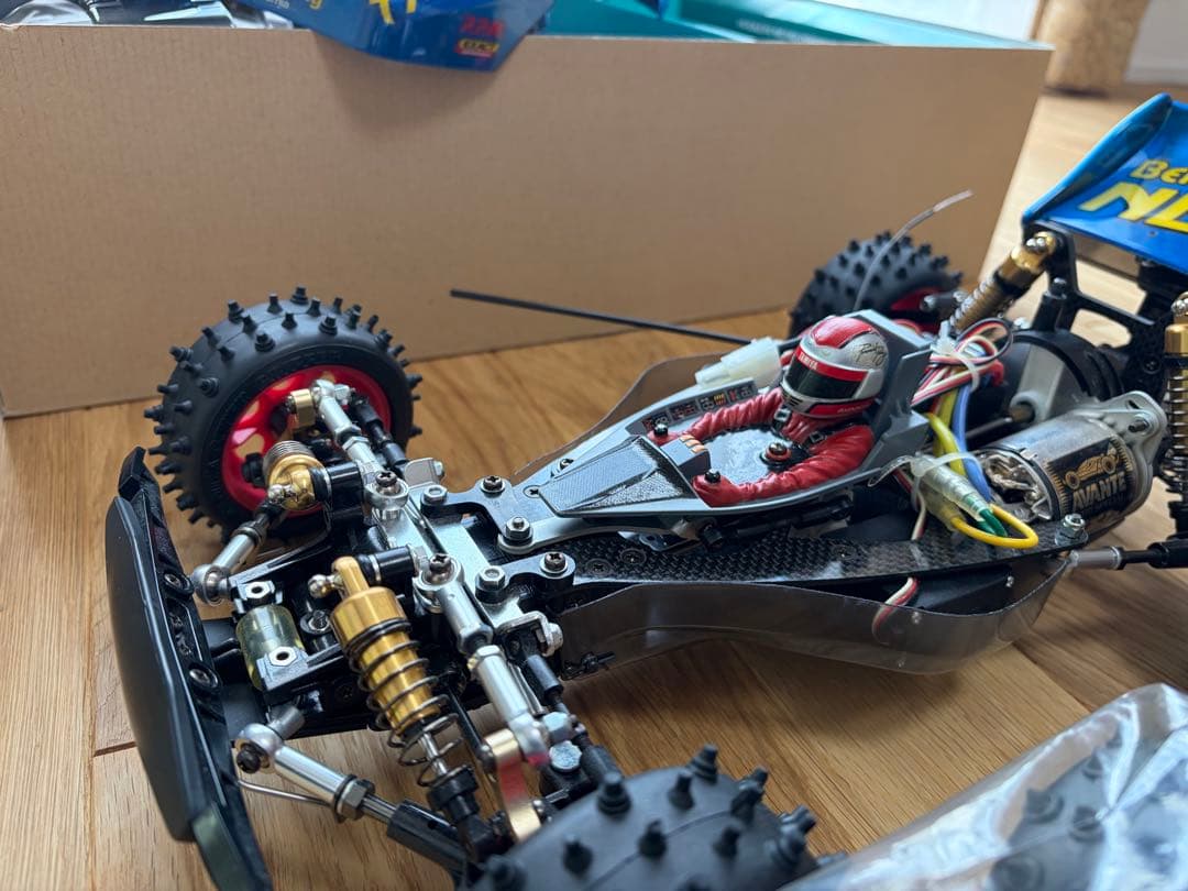 タミヤ 1/10 アバンテ 2011 ボディ2種フルセット