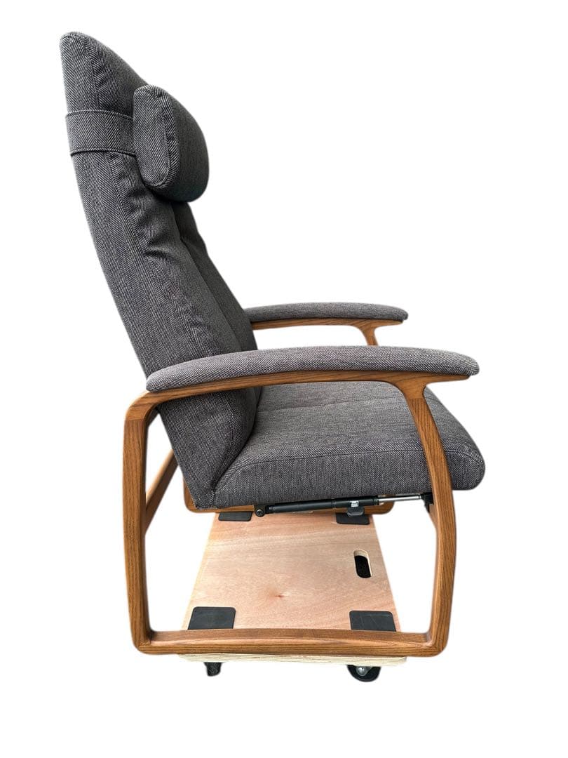 ひとちりん　FUJI FURNITURE／Rauha／リクライニングチェア