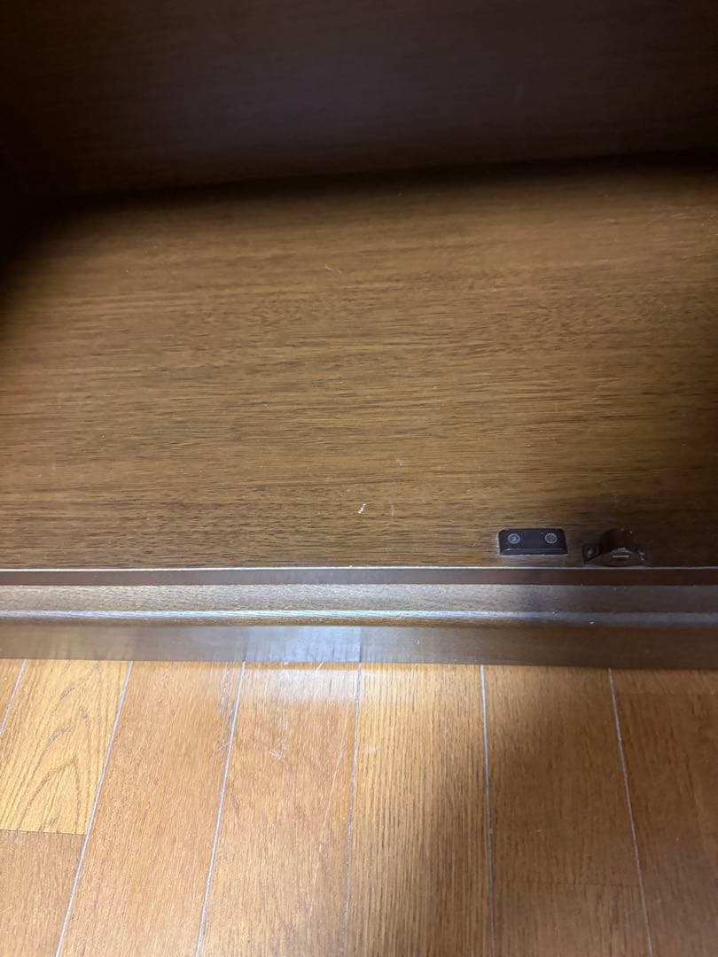 【3/1迄 週末値下げ】食器棚 ダークブラウン／ガラス扉