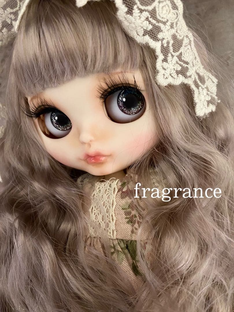 ♡カスタムアイシードール♡ 白肌　薄茶mix ウェーブ　icydoll