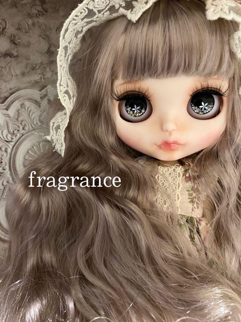 ♡カスタムアイシードール♡ 白肌　薄茶mix ウェーブ　icydoll
