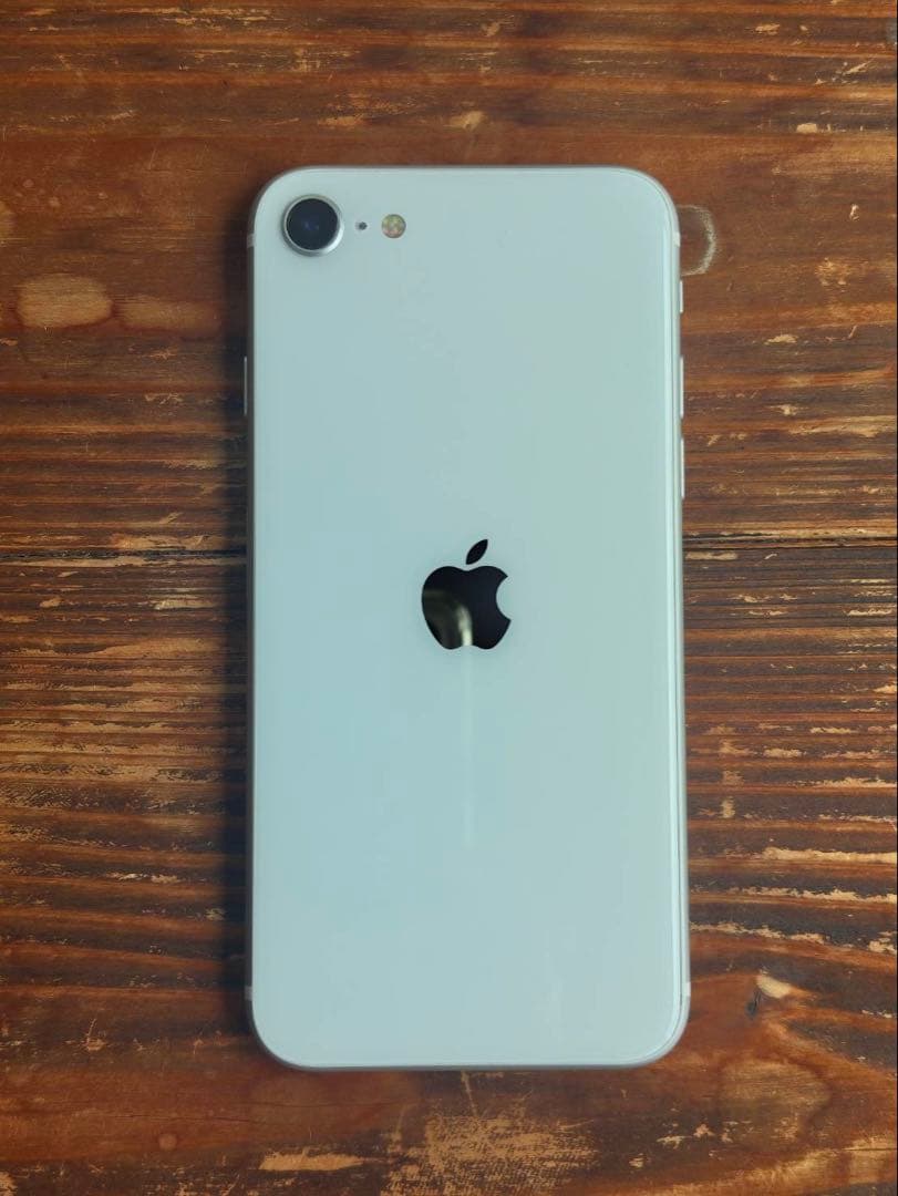 【極美品】128GB SIMフリー iPhone SE 第2世代 ホワイト