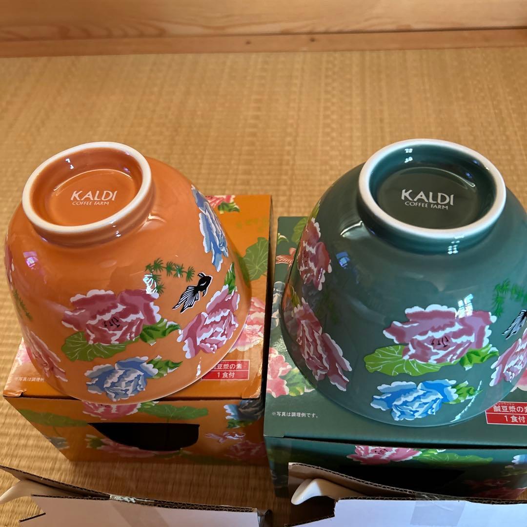 KALDI 桃と唐子のレトロ皿セット、どんぶりとれんげセット