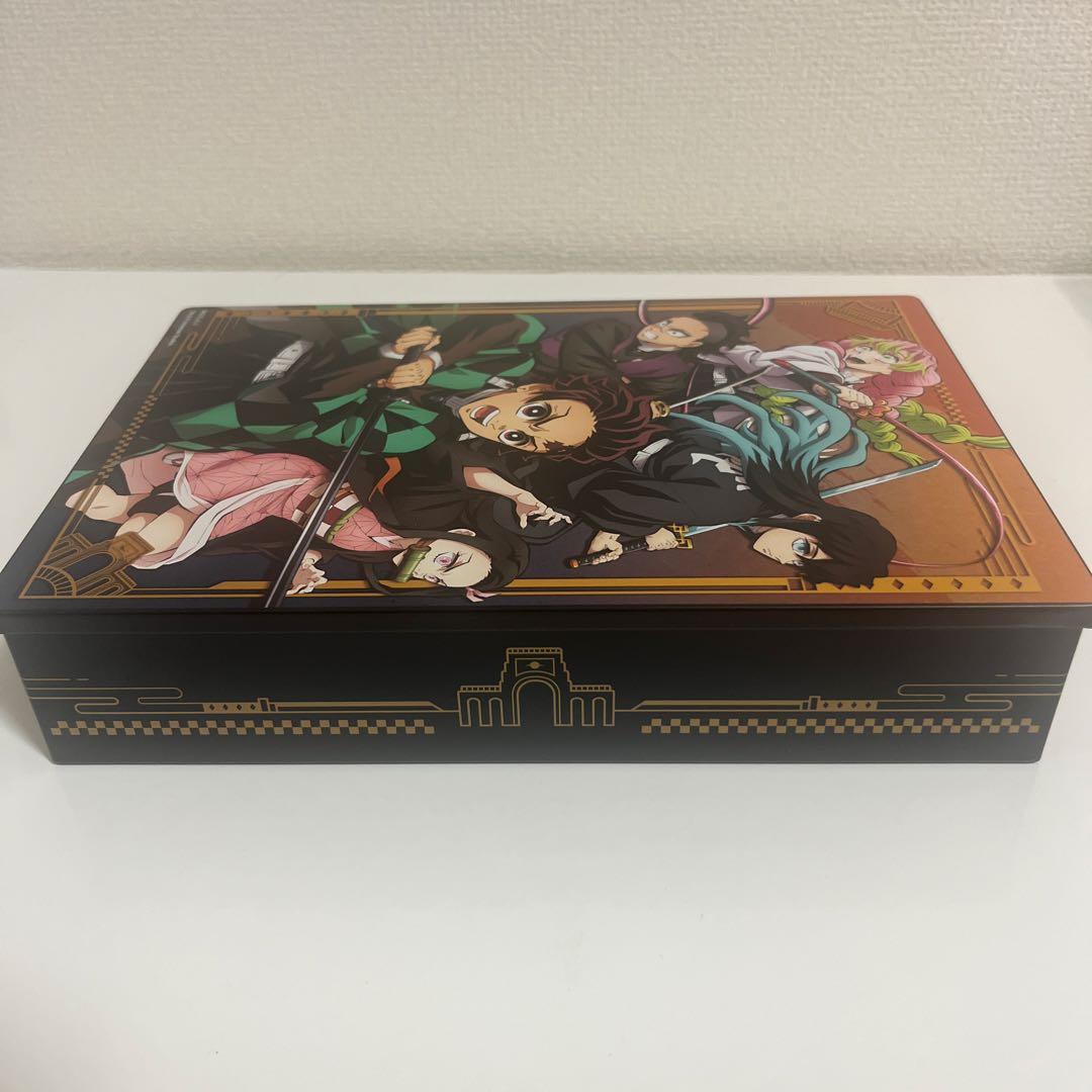 鬼滅の刃　USJ アクセサリースタンド　お菓子缶 甘露寺蜜璃　時透無一郎