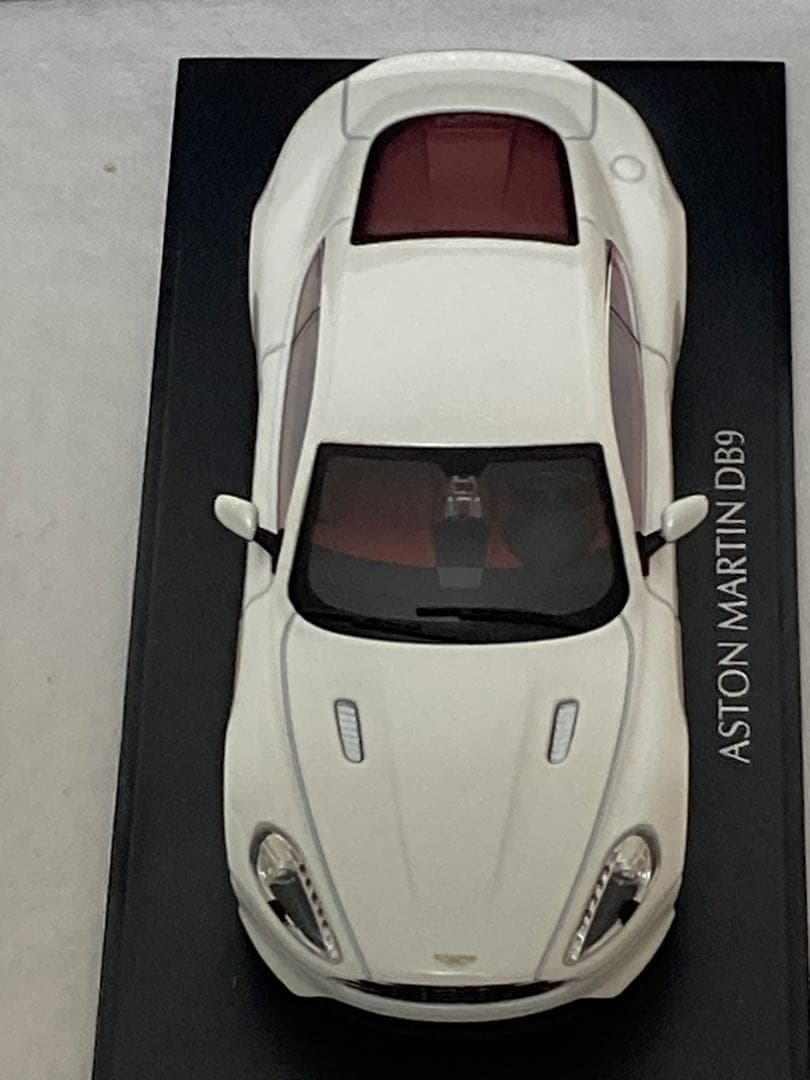 アストンマーティンDB9 京商製 1/43スケール