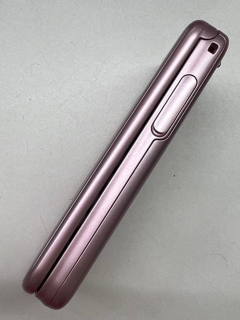 W6B618◆ らくらくホン SIM解除済み F-01M ガラケー 携帯電話