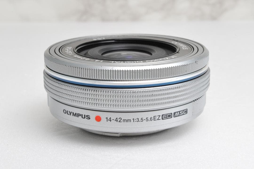 お洒落 ミラーレス OLYMPUS PEN E-PL10⭐️Wi-Fi ホワイト