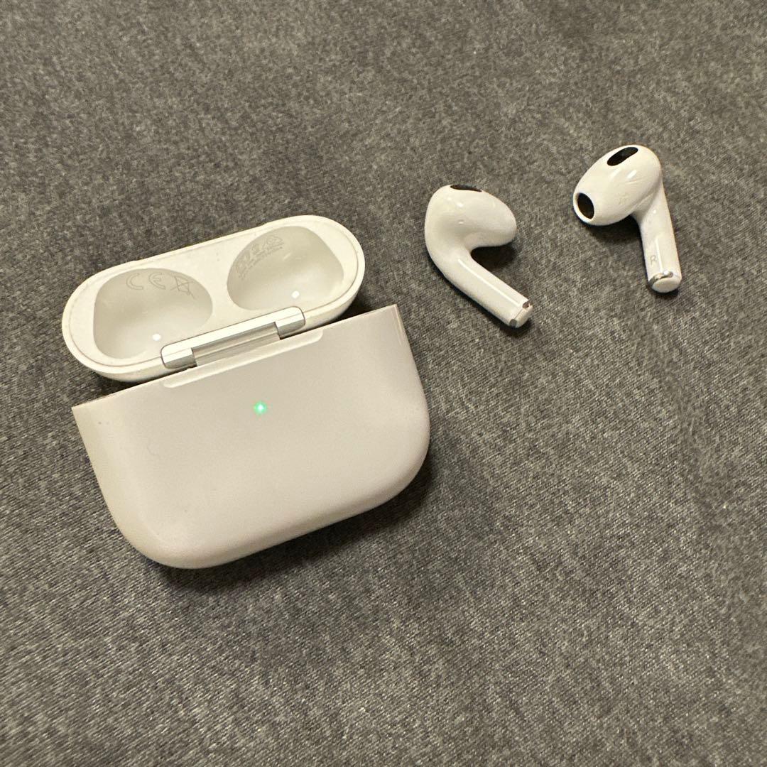 AirPods3【第三世代】本体 ケース＆イヤホン【正規品】完動品♡即日発送‼️