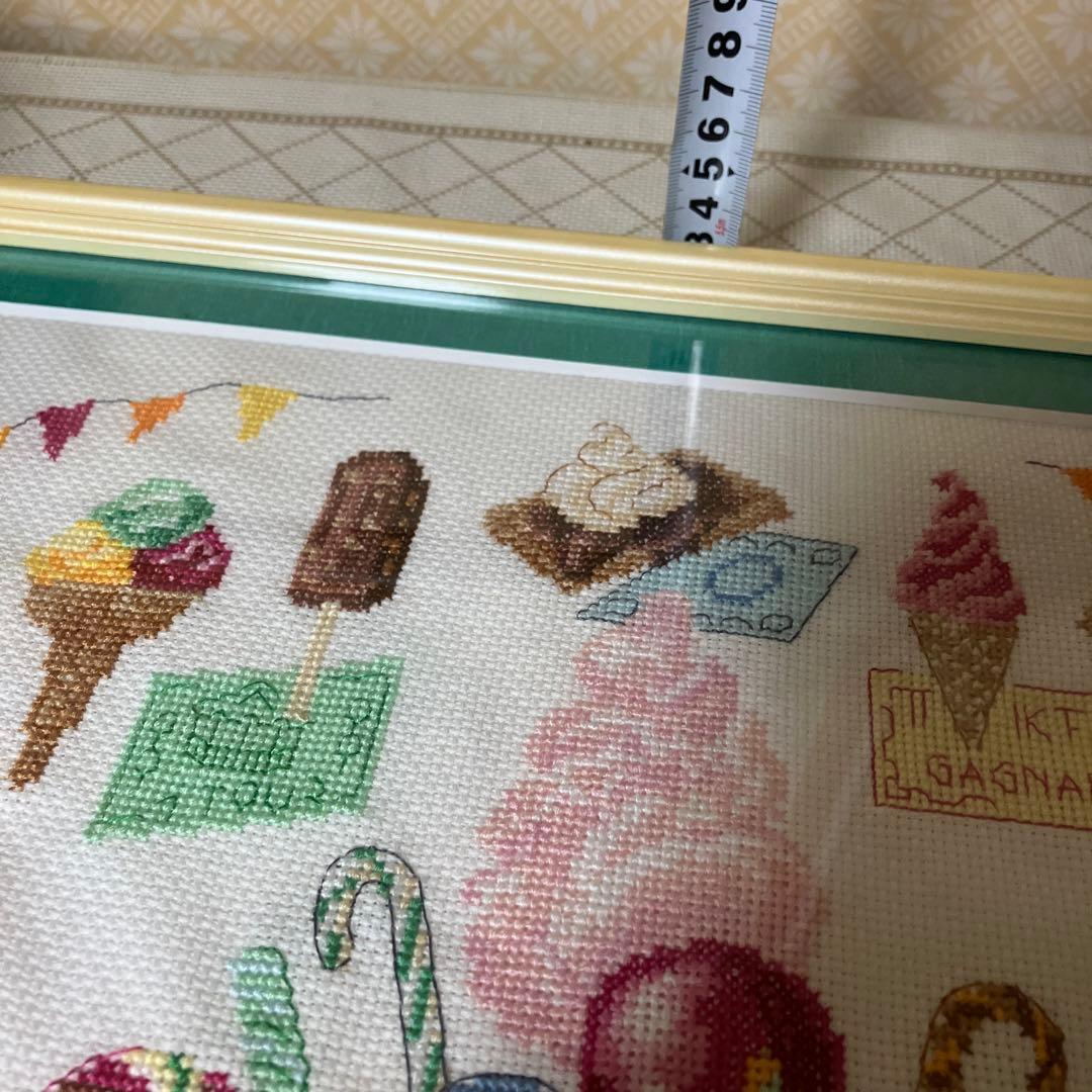 フランス刺繍　ポップキャンディー　アイスクリーム額装品