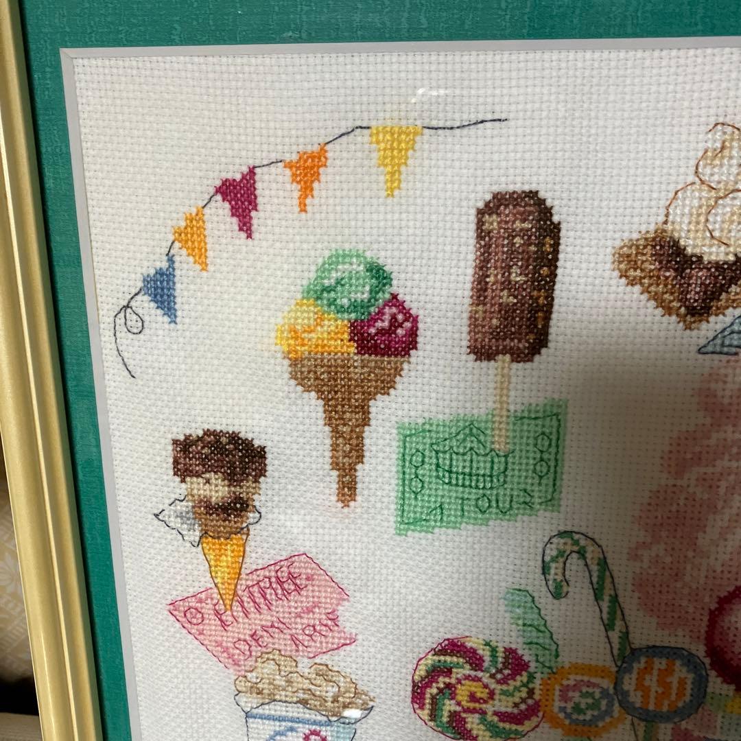 フランス刺繍　ポップキャンディー　アイスクリーム額装品