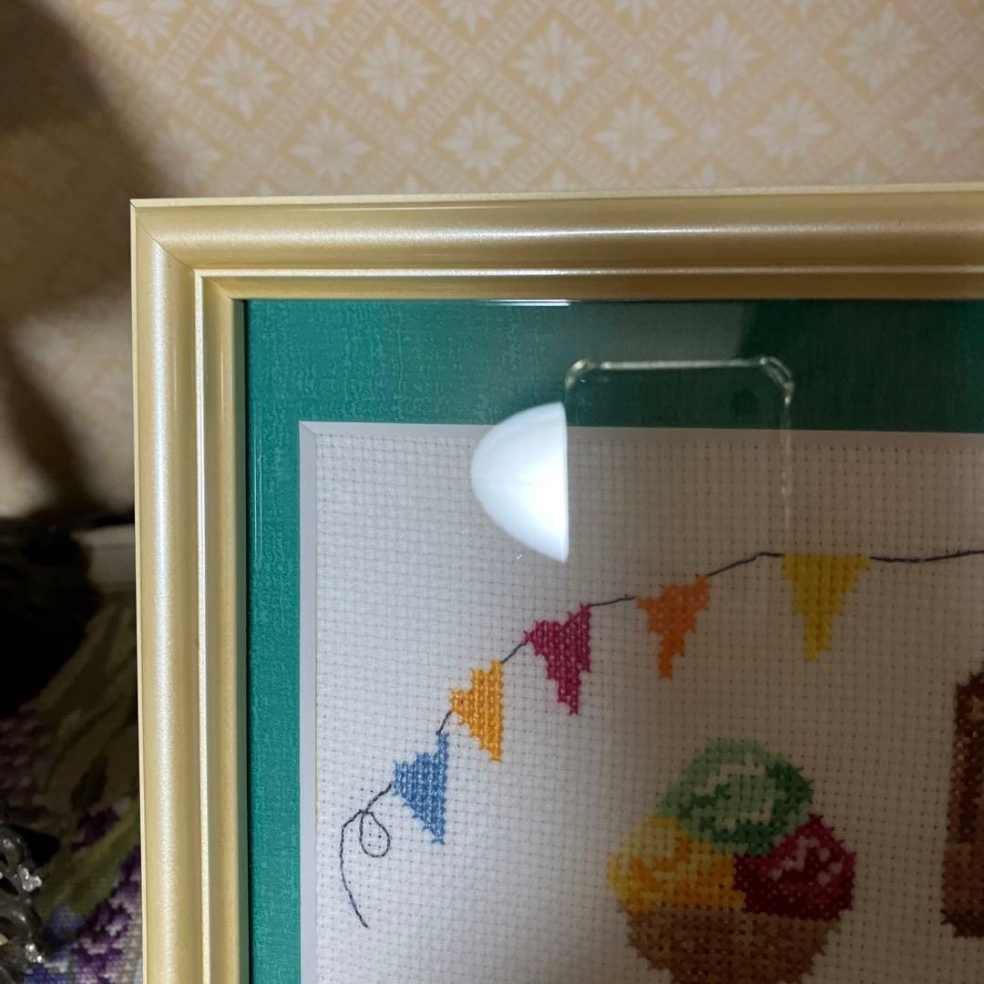 フランス刺繍　ポップキャンディー　アイスクリーム額装品