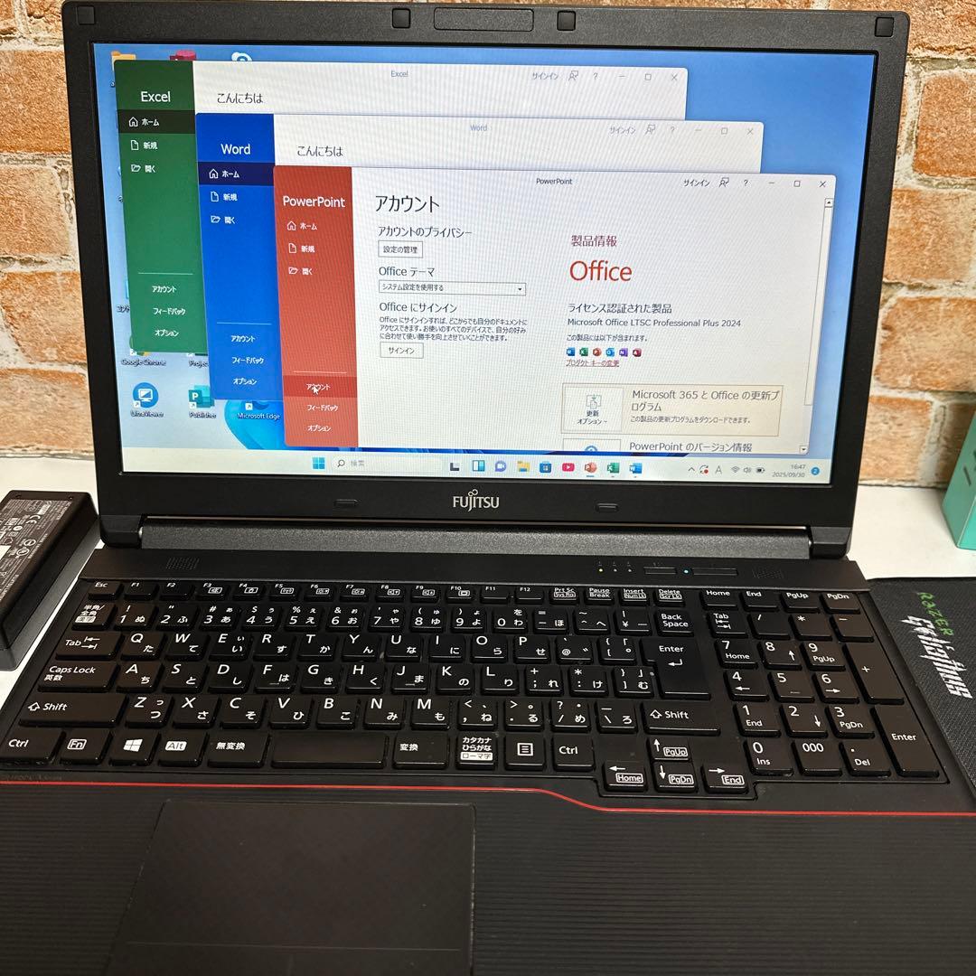 富士通ノート PC Core i5 SSD 512GB メモリ8GB オフィス付