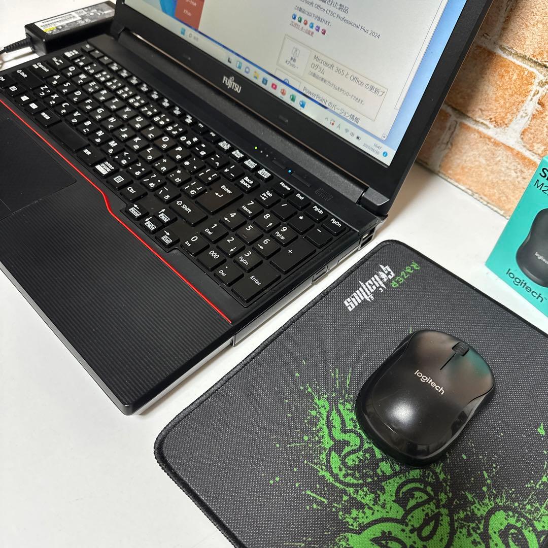 富士通ノート PC Core i5 SSD 512GB メモリ8GB オフィス付