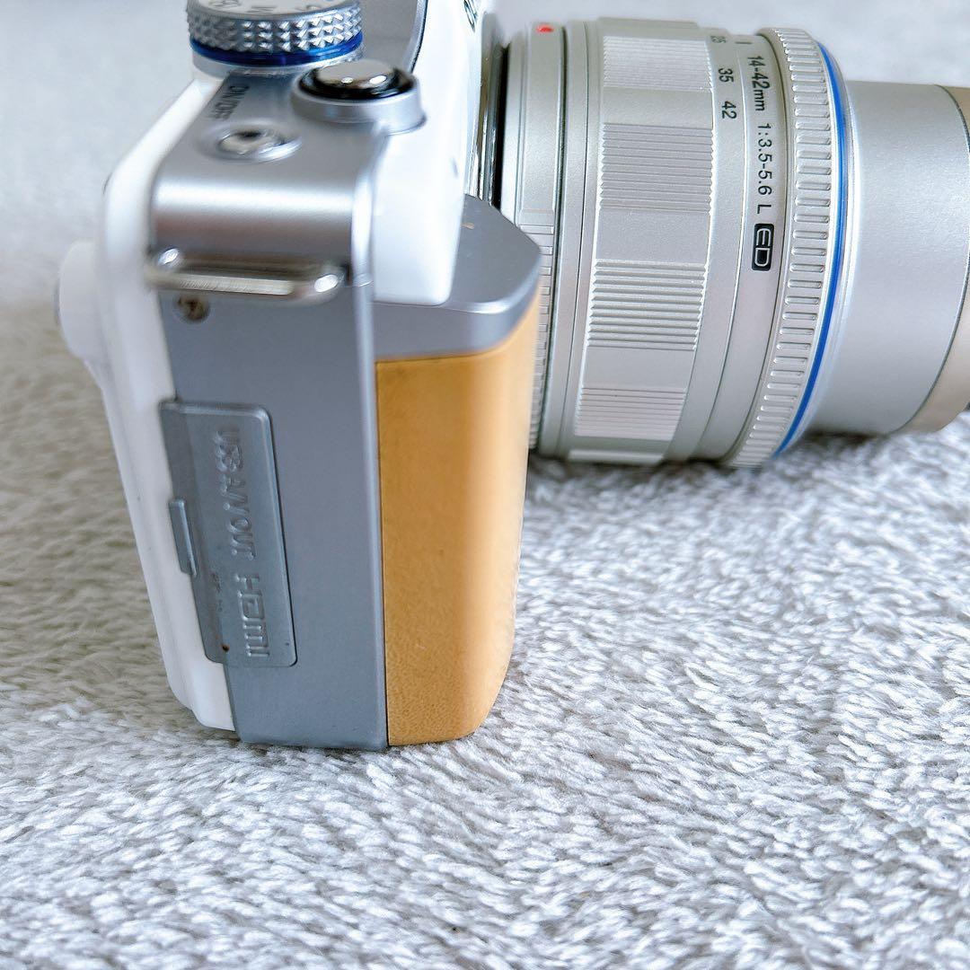 OLYMPUS E-PL1 ミラーレス一眼カメラ バッテリー 説明書付き