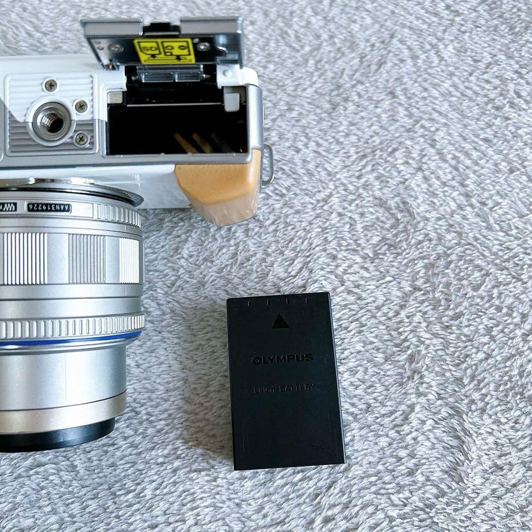 OLYMPUS E-PL1 ミラーレス一眼カメラ バッテリー 説明書付き