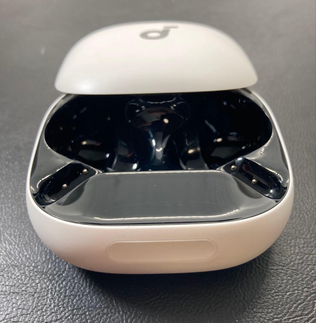 Anker soundcore Liberty4 Proホワイト【充電ケース】