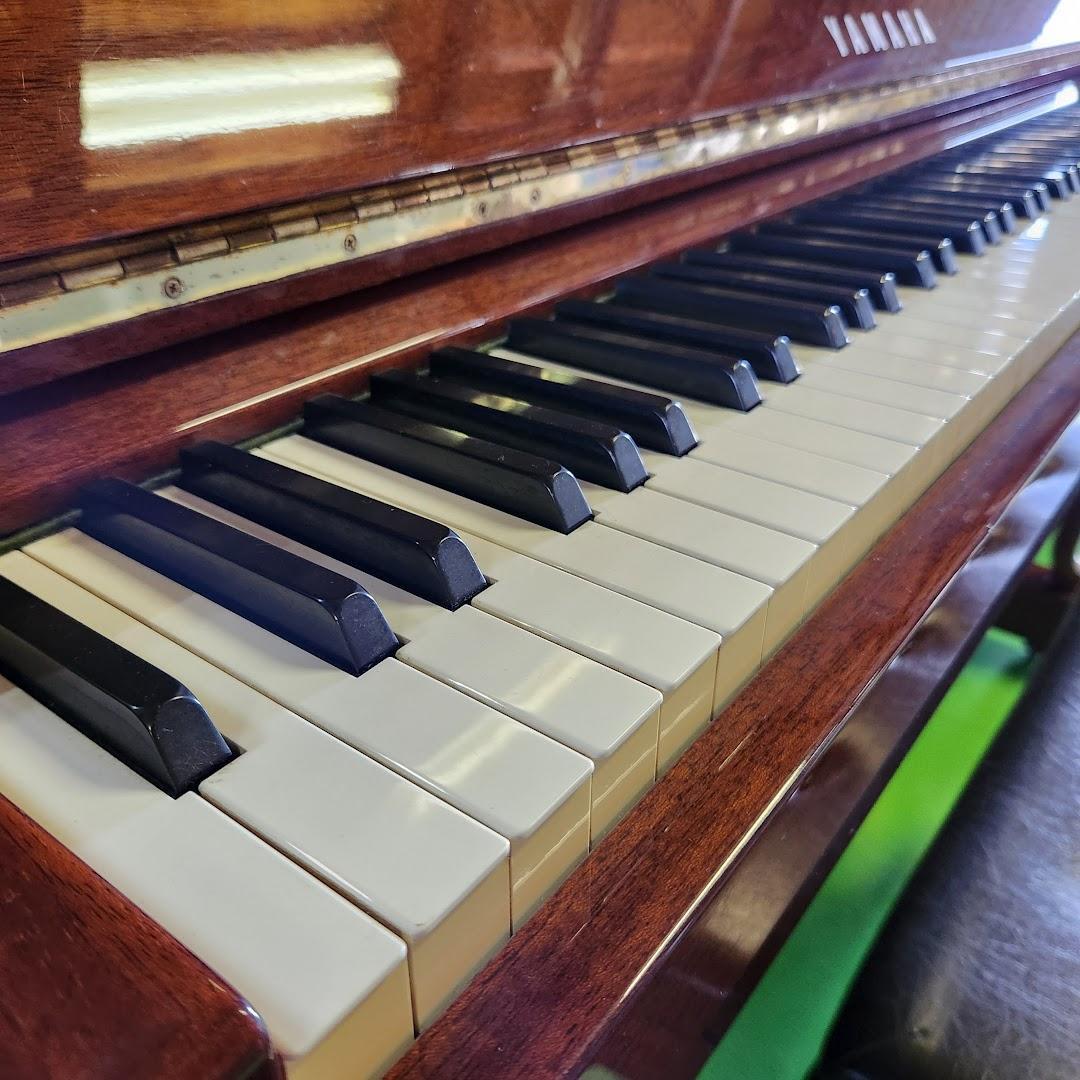 YAMAHA W106B アップライトピアノ 猫脚 木目 椅子付き ヤマハ