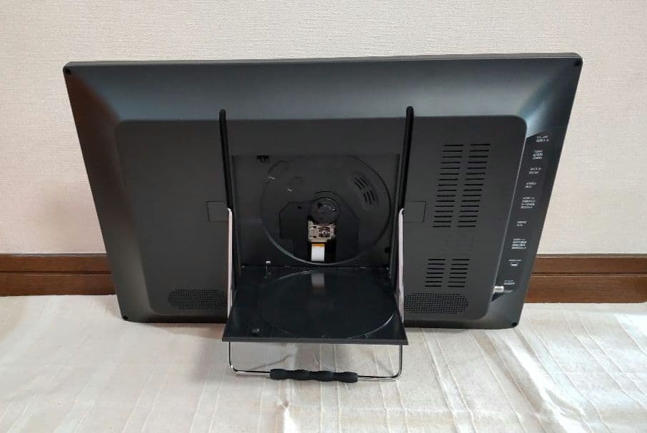 【19インチ】液晶テレビ　ポータブルテレビ　DVDプレーヤー・録画機能搭載