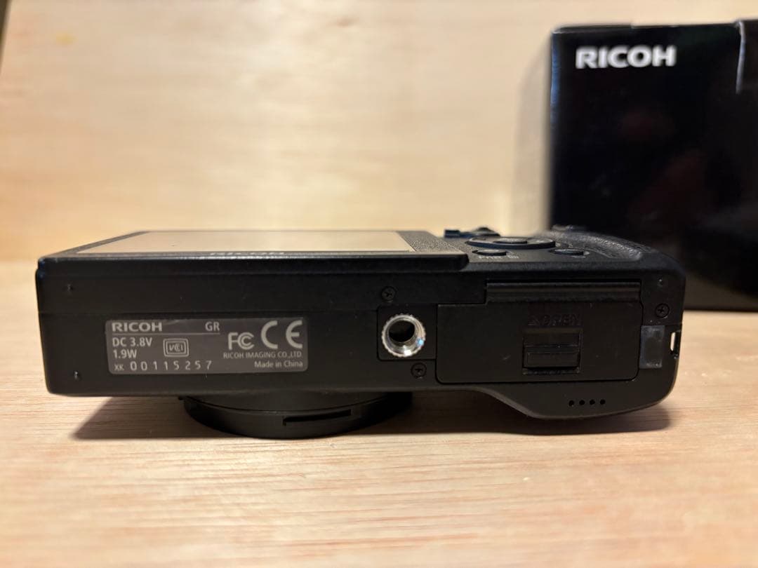 H*。様 RICOH GR APS-C 初代　リコーGR スイッチ　フード付属