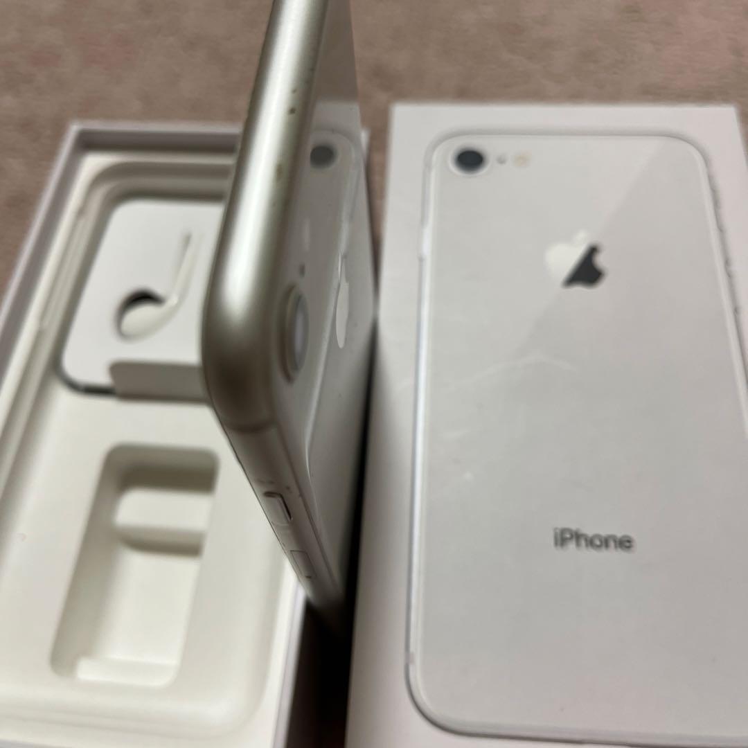 Apple iPhone 8 シルバー 64GB