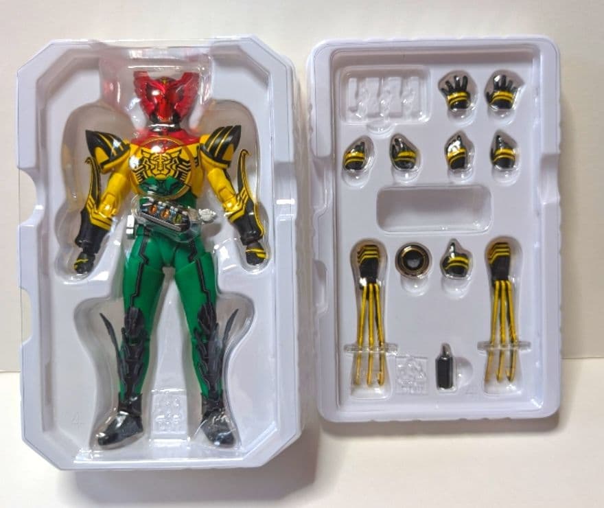 S.H.フィギュアーツ 真骨彫製法 仮面ライダーオーズ スーパータトバコンボ