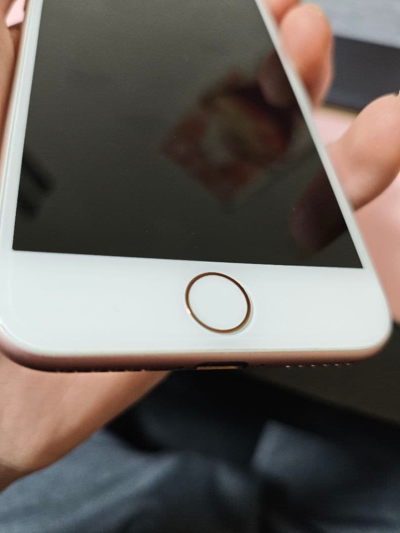 Apple iPhone 7 32GB美品