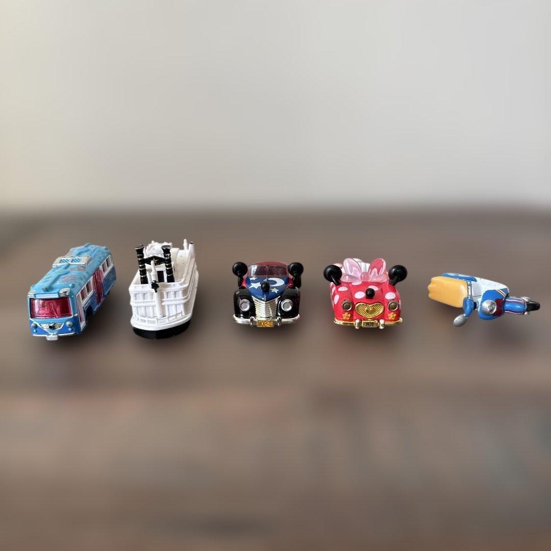 トミカ（ミニカー）等　61台　まとめ売り