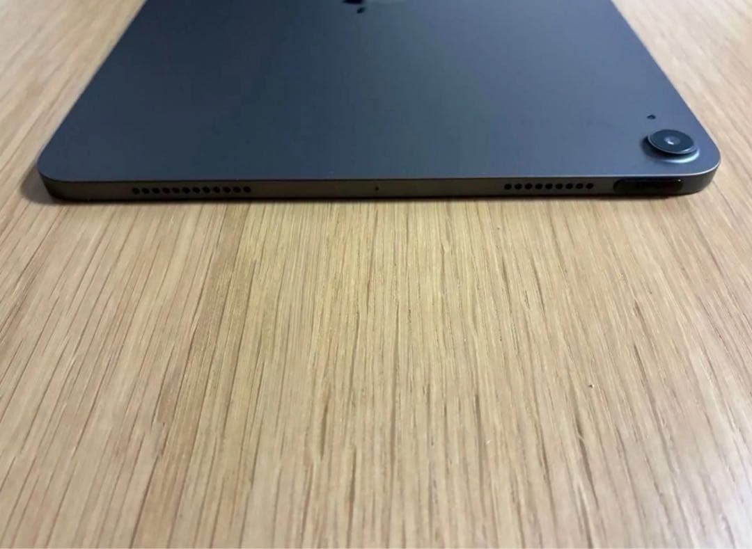 i*a様 iPad Air 第5世代 Wi-Fiモデル 64GB 10.9インチ