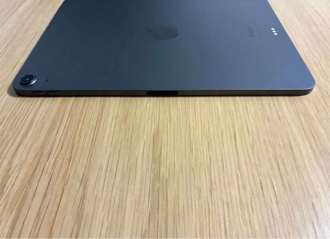 i*a様 iPad Air 第5世代 Wi-Fiモデル 64GB 10.9インチ