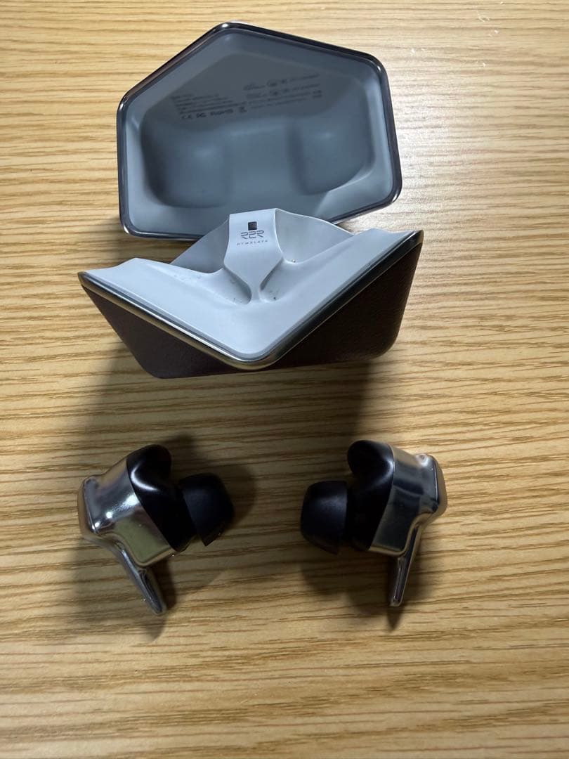 イヤホン Hifiman svanar wireless le