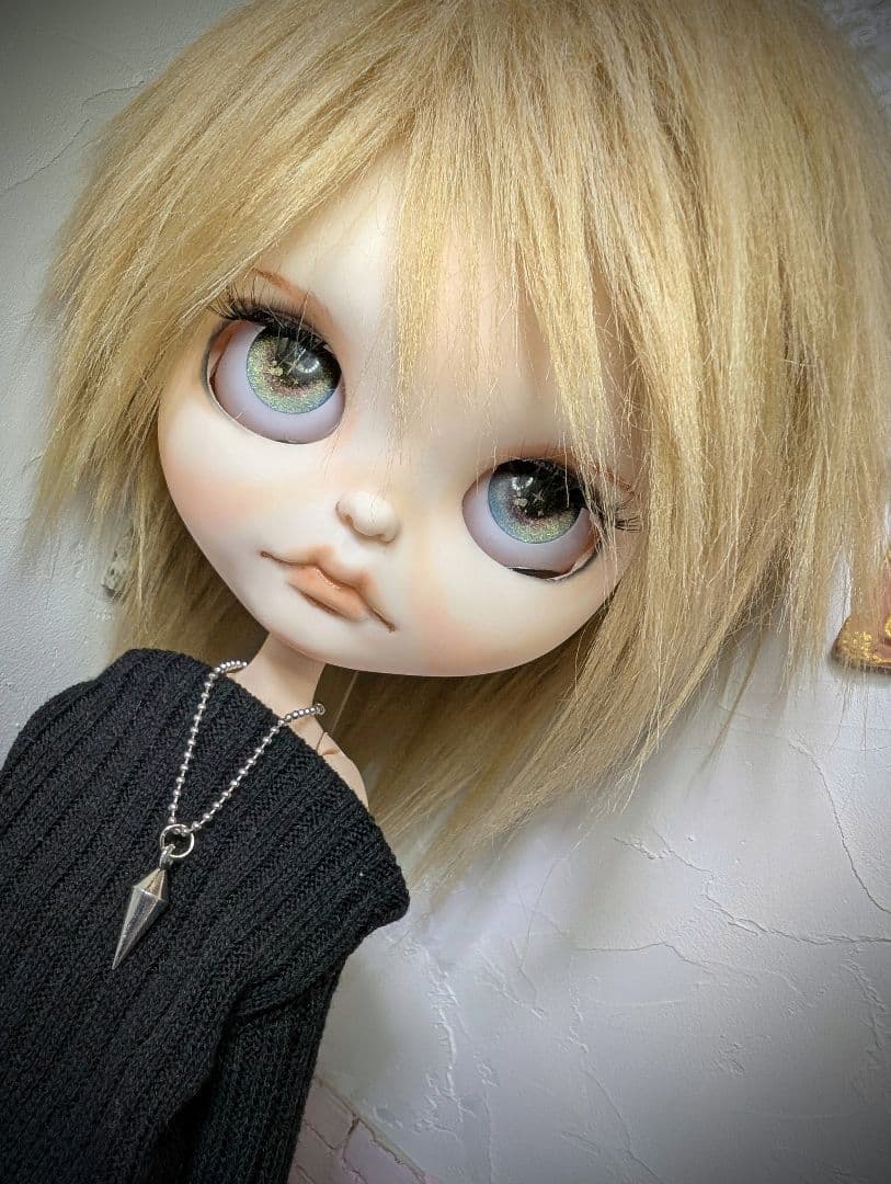 夜*ん様 カスタムアイシードール✦︎男の子✦︎アウトフィット付き✦︎首傾げ