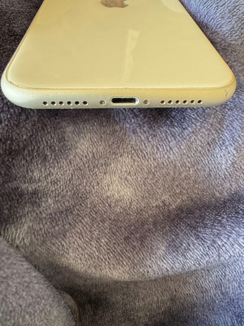 Apple iPhone 11 ホワイト 6.1インチ 本体