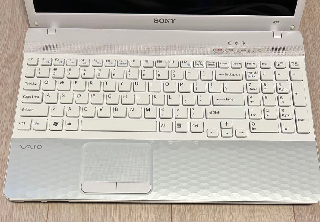 Sony VAIO ホワイトノートPC