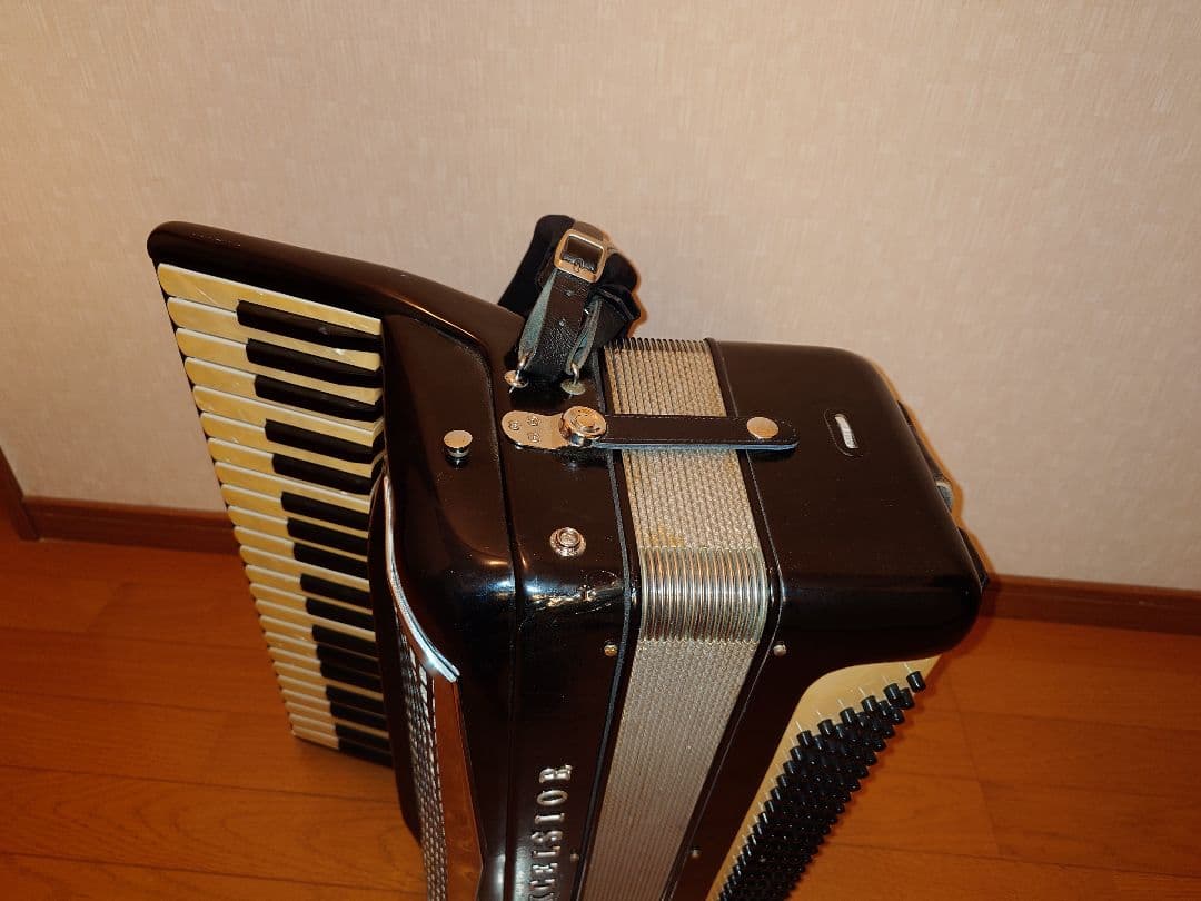 イタリア製　アコーディオン　EXCELSIOR エキセルシャー　MOD.400