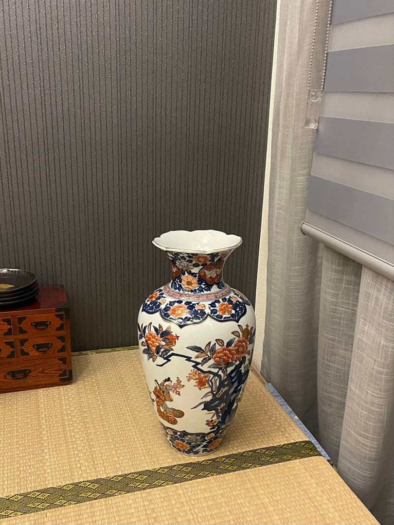 有田焼　晢山窯　花瓶　高さ46cm