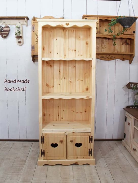 ハンドメイド　ハートのブックシェルフ　本棚