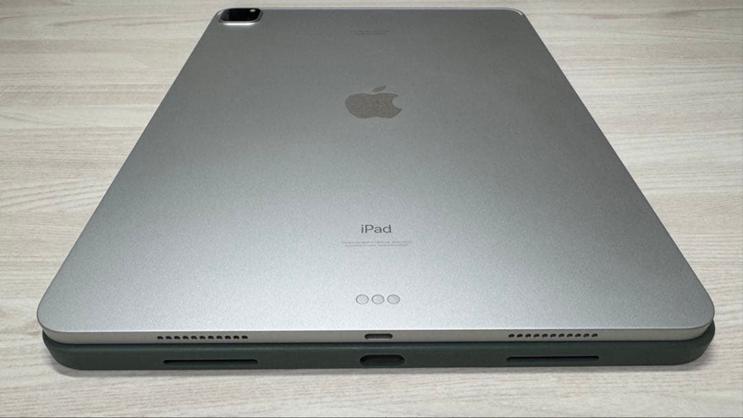 iPad Pro 12.9インチ 第5世代 128GB A2378