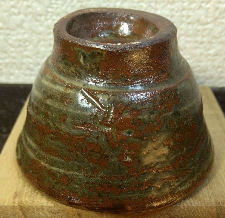 人間国宝 金城次郎 ぐい呑 栞 共箱 美品 やちむん 壺屋焼 壷屋焼 紐付箱