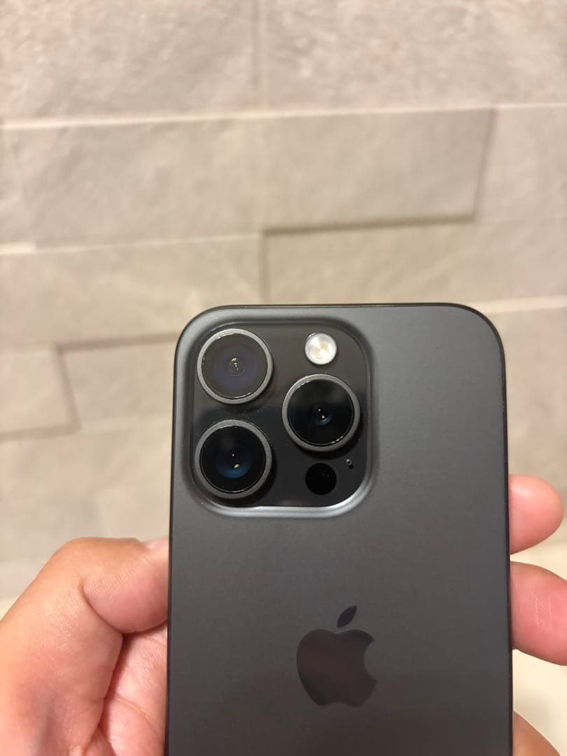 値下【美品】Apple iPhone 15 Pro 128GB