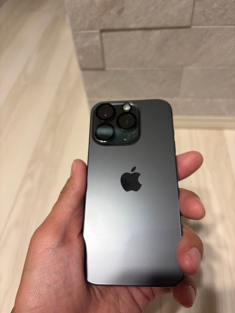 値下【美品】Apple iPhone 15 Pro 128GB
