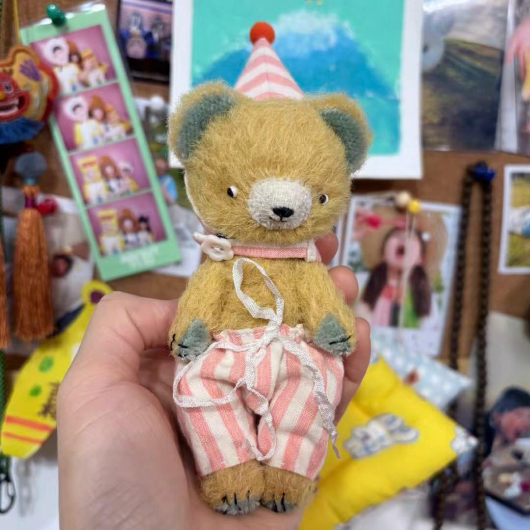 三角帽子の仔熊 アーティストベア 海外作家様 ハンドメイド テディベア