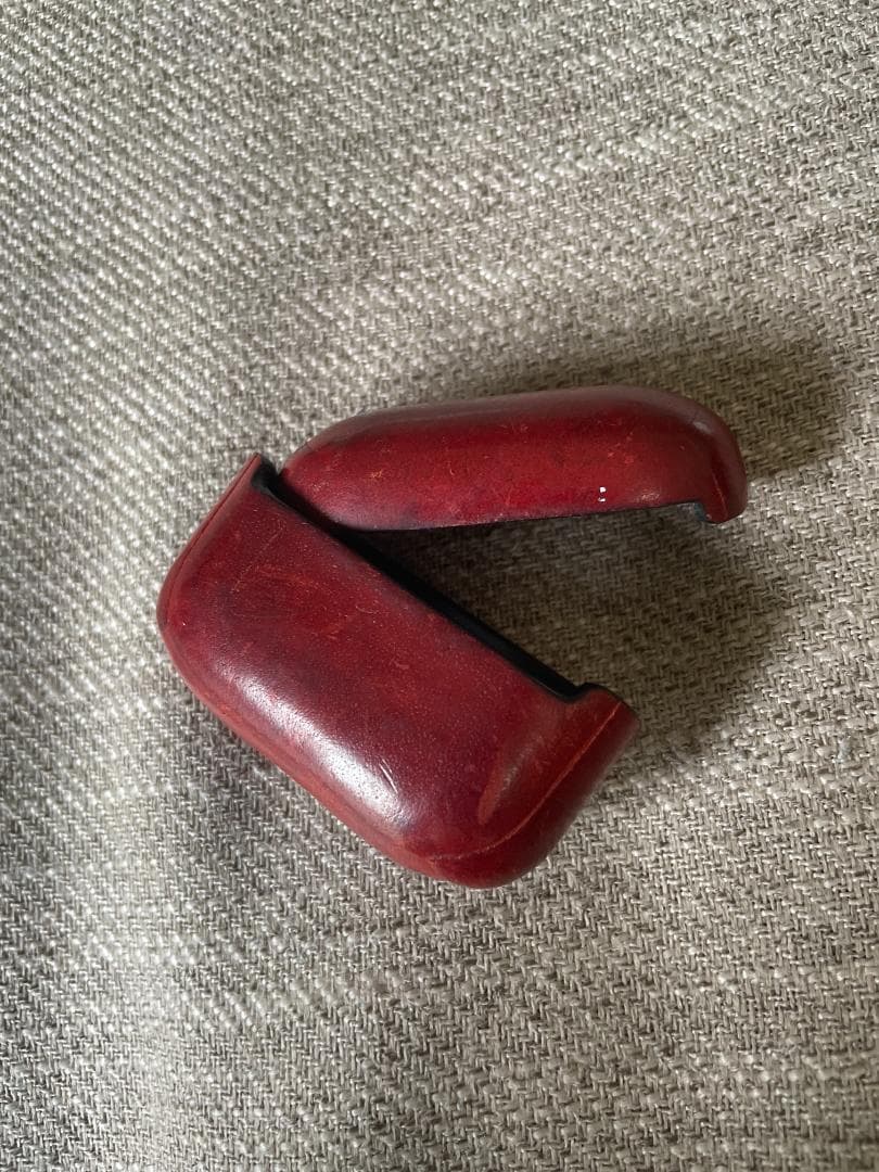 【使用済み】AirPodsPro　第1世代　専用カバー別売り可