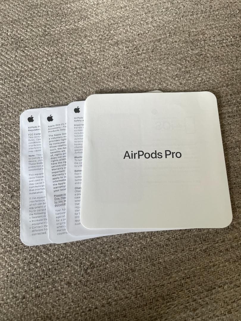 【使用済み】AirPodsPro　第1世代　専用カバー別売り可