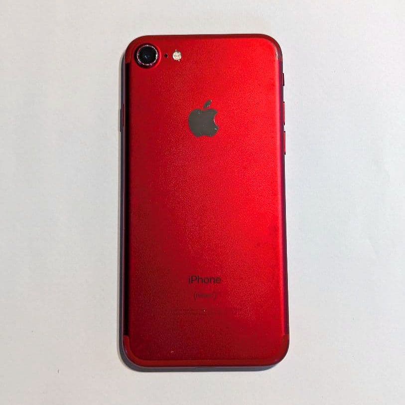 Apple iPhone 7 (レッド)