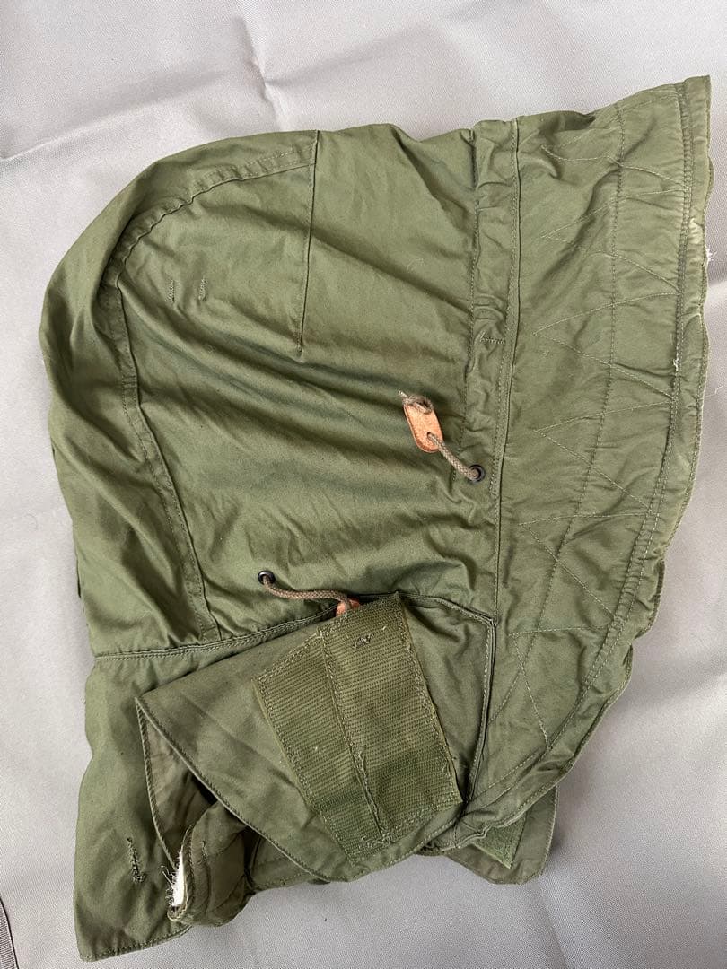 83年 パーカー用フード　アクリルファー